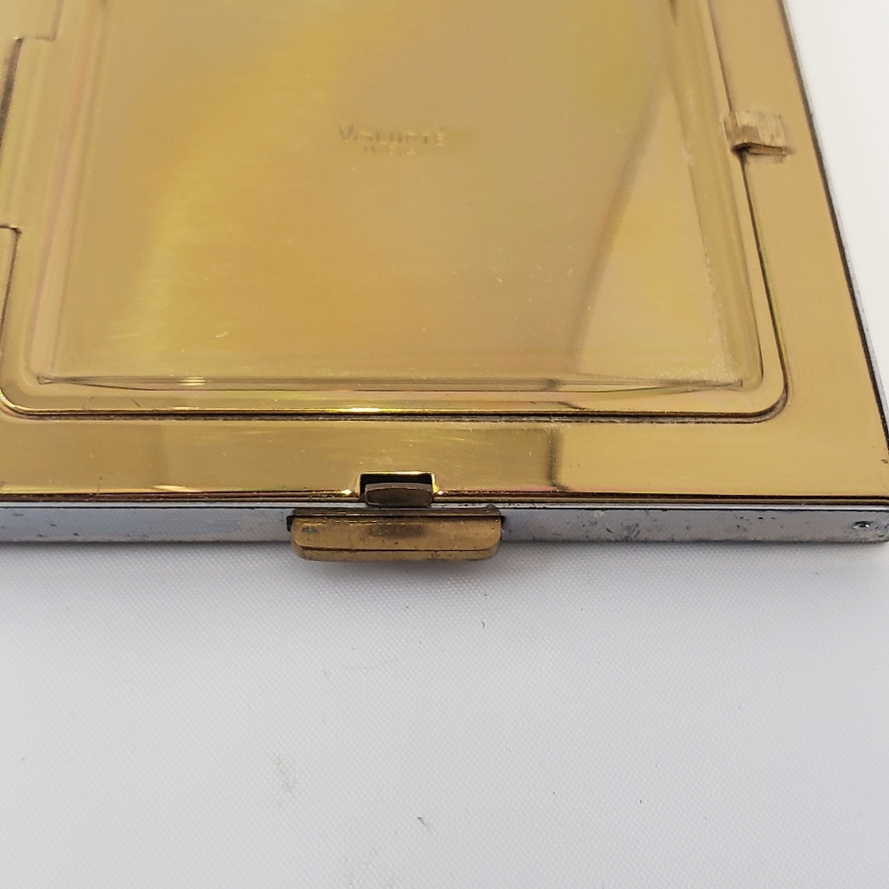 Volupte Makeup Compact - Picture 4 of 13